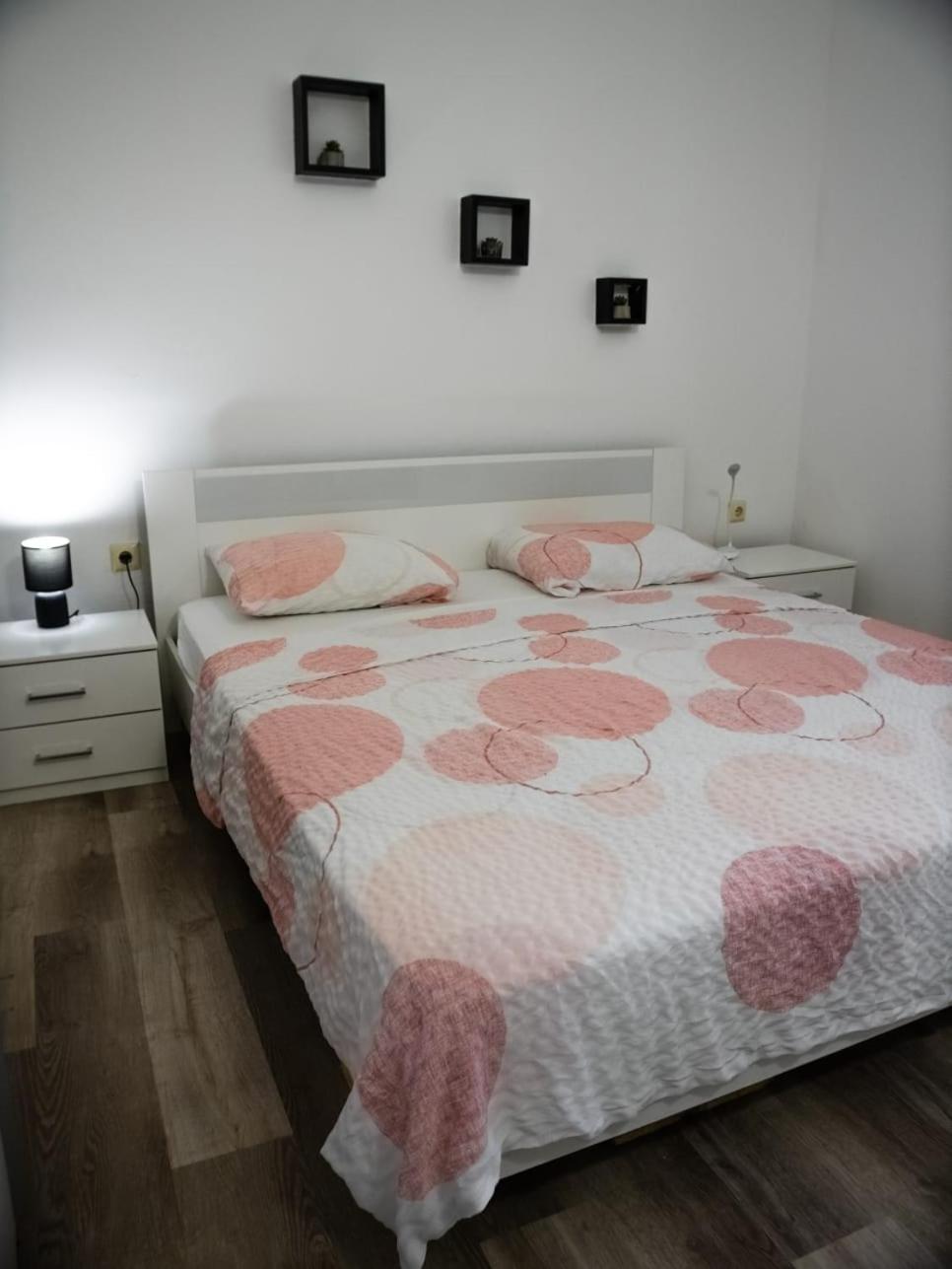 Apartment Ground Floor With Parking Erny Пула Екстериор снимка
