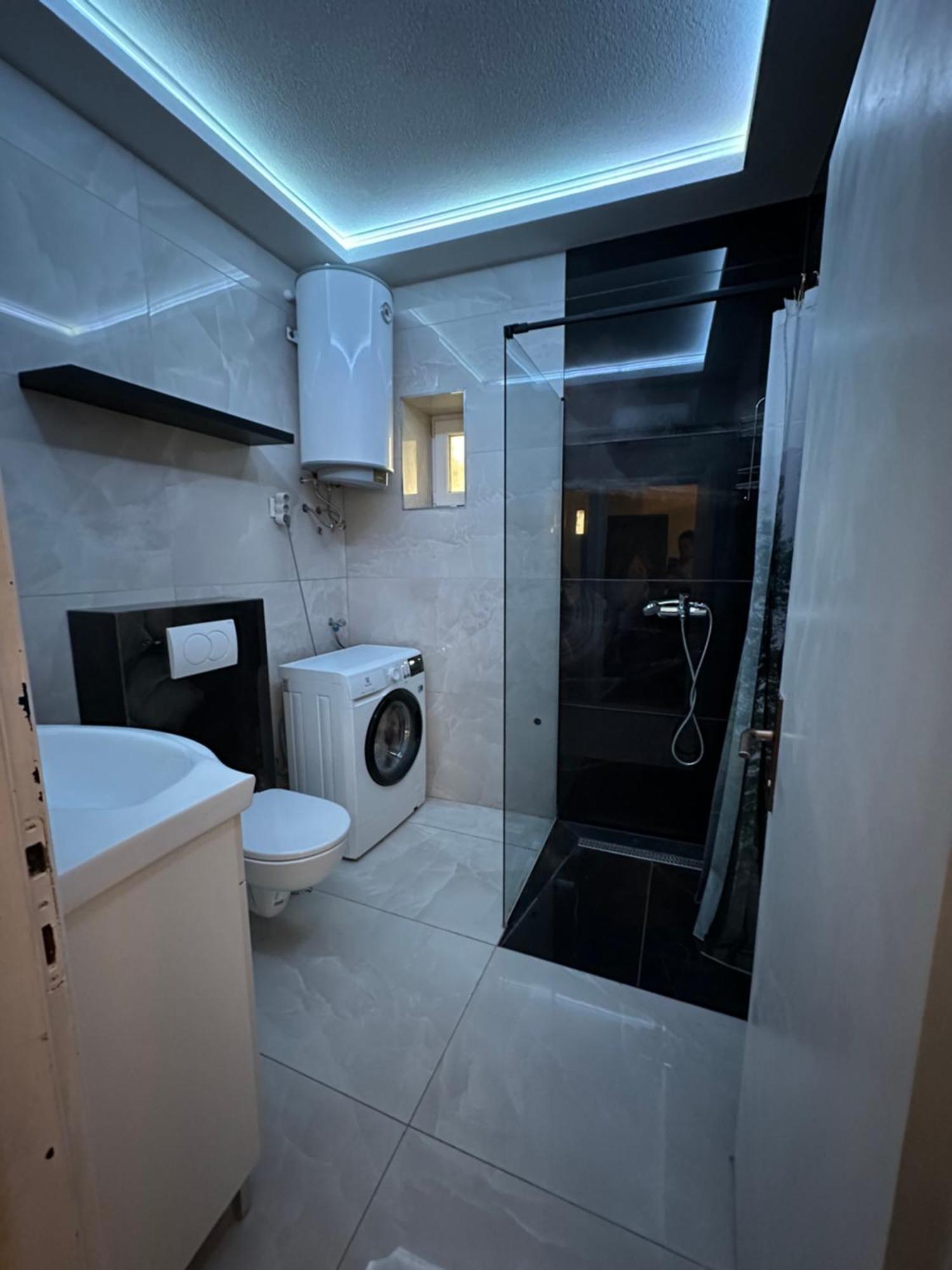 Apartment Ground Floor With Parking Erny Пула Екстериор снимка